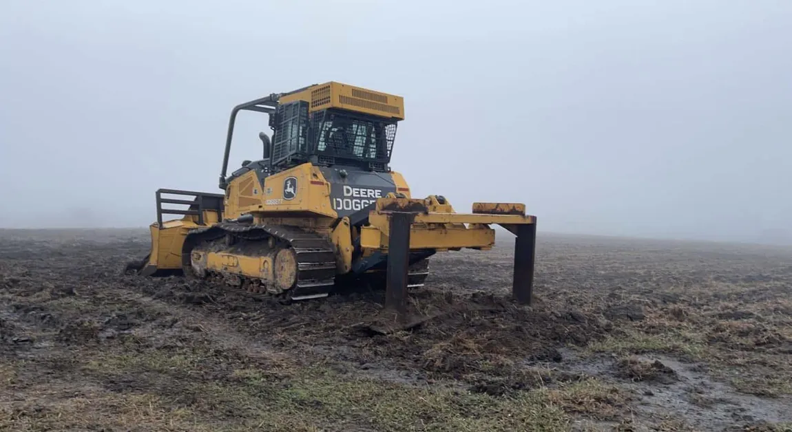 R-M-Dozer-Service--LLC-home+image6-1152w